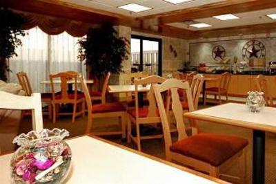 фото отеля Comfort Suites Austin Airport
