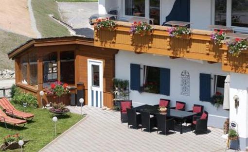 фото отеля Soldanella Appartements Lech am Arlberg