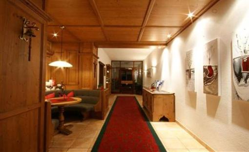 фото отеля Soldanella Appartements Lech am Arlberg