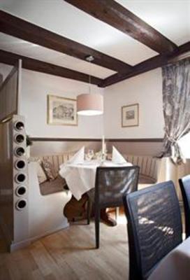 фото отеля Gasthaus zur Krone Weil am Rhein