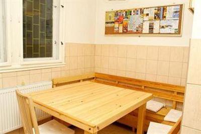 фото отеля Lowcostel Hostel