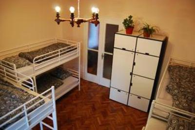 фото отеля Lowcostel Hostel