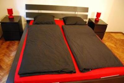 фото отеля Lowcostel Hostel
