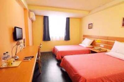 фото отеля Home Inn Kunming Cuihu