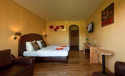 фото отеля Country Lodge Hotel Moriaanshoofd