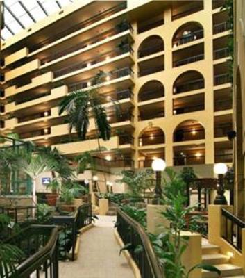 фото отеля Embassy Suites Raleigh - Crabtree