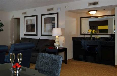 фото отеля Embassy Suites Raleigh - Crabtree