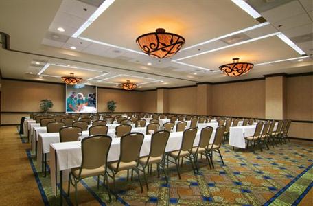 фото отеля Embassy Suites Raleigh - Crabtree