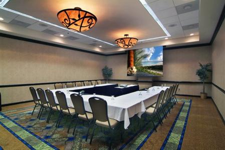 фото отеля Embassy Suites Raleigh - Crabtree