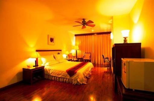 фото отеля Jinmao Plaza Hotel