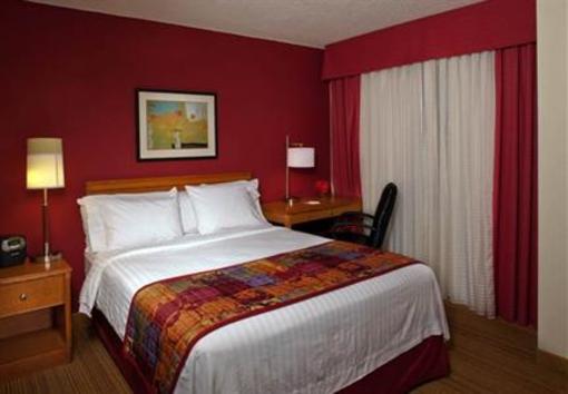 фото отеля Residence Inn Tysons Corner Mall