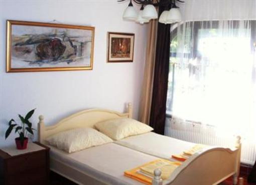 фото отеля Apartments Kestenovi Dvori