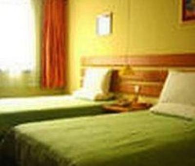 фото отеля Home Inn (Dalian Wuyi Square)