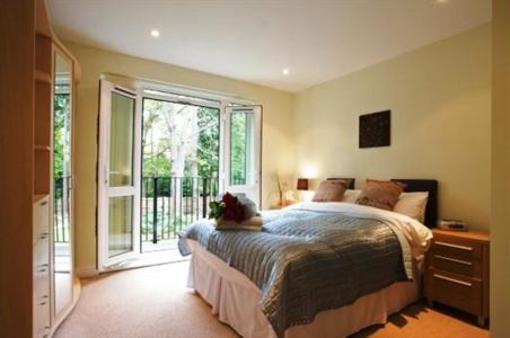 фото отеля ExecutiveStay Serviced Apartments Camberley