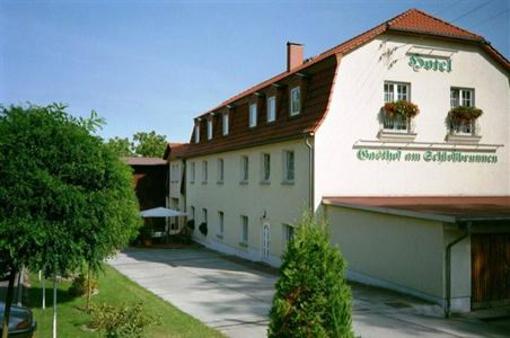 фото отеля Hotel Am Schloßbrunnen Bad Muskau