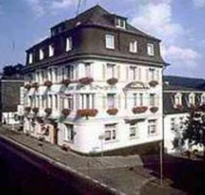 фото отеля Hotel Zum Schwanen Olpe