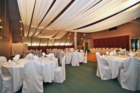 фото отеля BEST WESTERN Manoir Adelaide