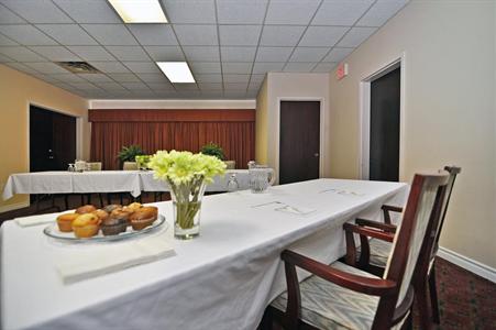 фото отеля BEST WESTERN Manoir Adelaide