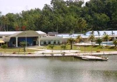 фото отеля Silver Lake Hot Spring Holiday Hotel