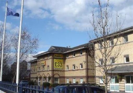 фото отеля Premier Inn Barking London