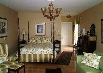 фото отеля Lynwood Inn