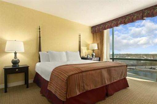 фото отеля Hilton Suites Lexington Green