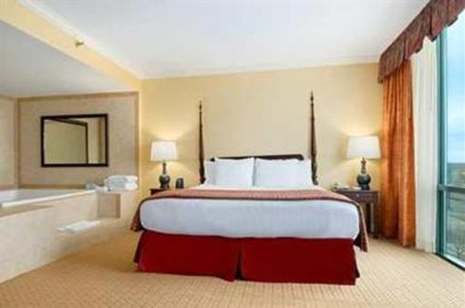 фото отеля Hilton Suites Lexington Green