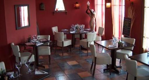 фото отеля Le Mas de Gaujac Hotel-Restaurant