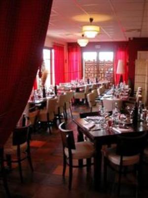 фото отеля Le Mas de Gaujac Hotel-Restaurant