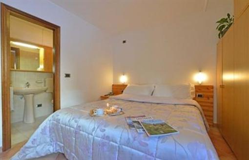 фото отеля Hotel Serenella Valtournenche