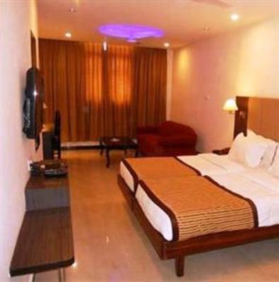 фото отеля Hotel Yasodha Towers