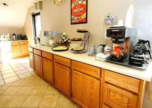 фото отеля Econo Lodge Limon