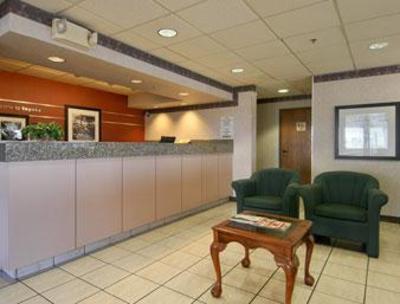 фото отеля Baymont Inn & Suites Topeka