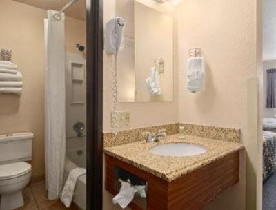 фото отеля Super 8 Motel Bozeman