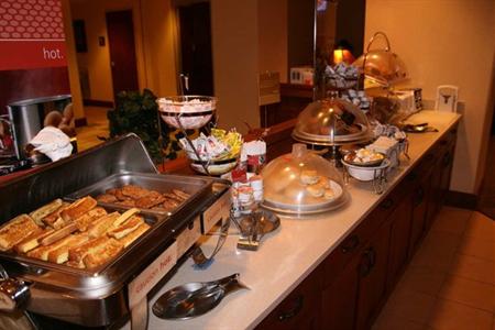 фото отеля Hampton Inn Boston Braintree