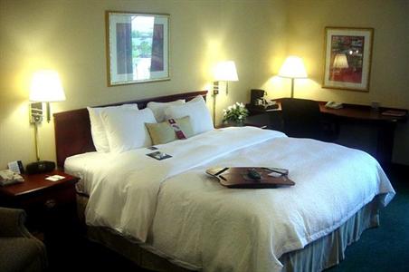 фото отеля Hampton Inn Boston Braintree