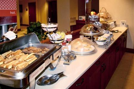 фото отеля Hampton Inn Boston Braintree
