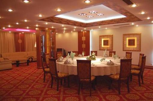 фото отеля Huaian Hotel