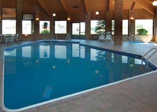 фото отеля Rodeway Inn Coopersville
