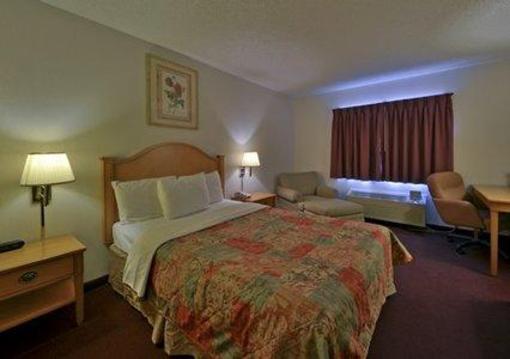 фото отеля Rodeway Inn Coopersville