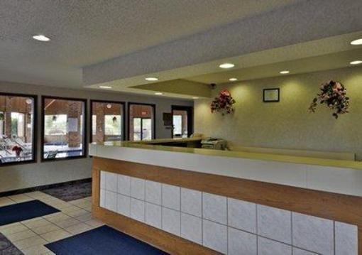фото отеля Rodeway Inn Coopersville