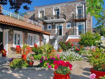 фото отеля Molyvos Queen Apartments