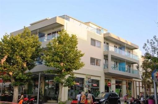 фото отеля Bristol Sea View Apartments