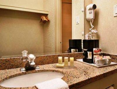 фото отеля Days Inn Montreal Airport