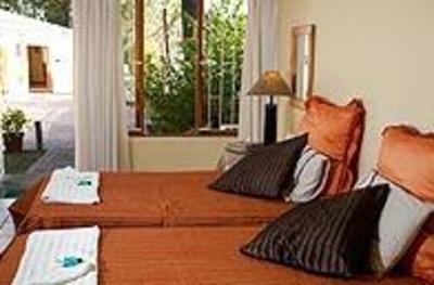 фото отеля Langenhoven Bed & Breakfast Oudtshoorn