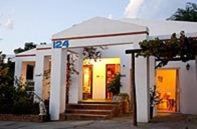 фото отеля Langenhoven Bed & Breakfast Oudtshoorn