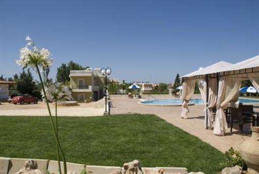 фото отеля Ran-Mari Apartments