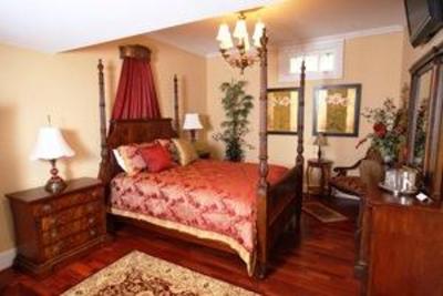 фото отеля Chestnut Hill Bed & Breakfast Inn