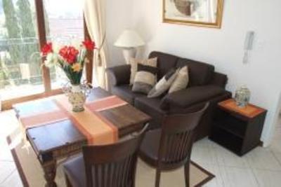 фото отеля Apartment 34 Columbine Avenue Johannesburg
