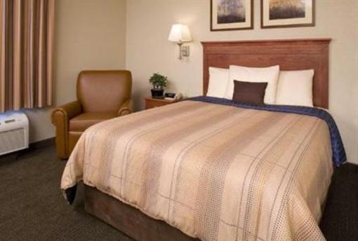 фото отеля Hawthorn Suites by Wyndham Omaha